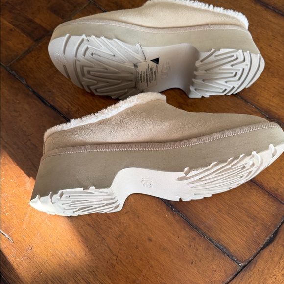 UGG Women's Tan Suede Mules - Picture 5 of 9